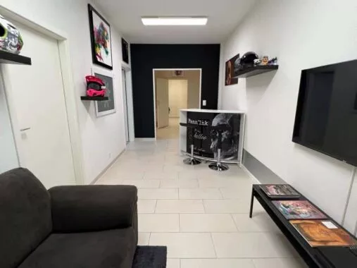 Arcade/Vitrine/Boutique 2.5 pièces 73 m2 à Vufflens-la-Ville
