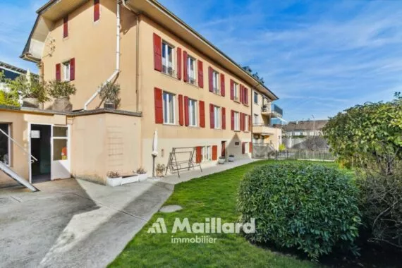 Maison de village 8 pièces à Grandson – 2 logements avec divers annexes
