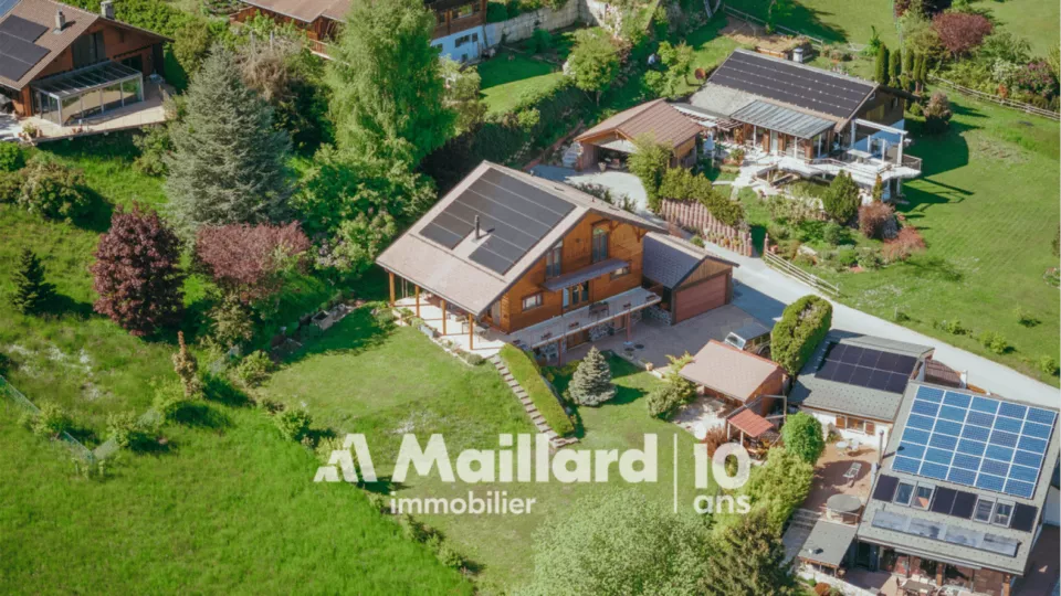 Vue lac et montagnes – Superbe chalet rénové à Saint-George