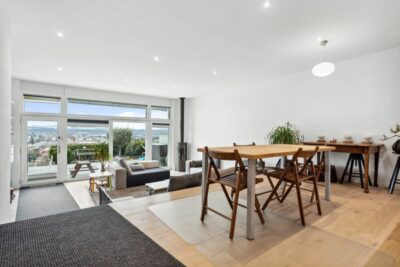 Photo 1 de l'annonce 1598675 - villa contigüe de 5.5 pièces avec vue imprenable sur le lac