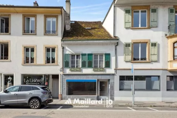 Centre-ville – maison avec espace commercial à rénover