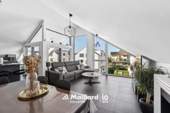 3.5 pièces de 97m2 en attique avec jardin privatif