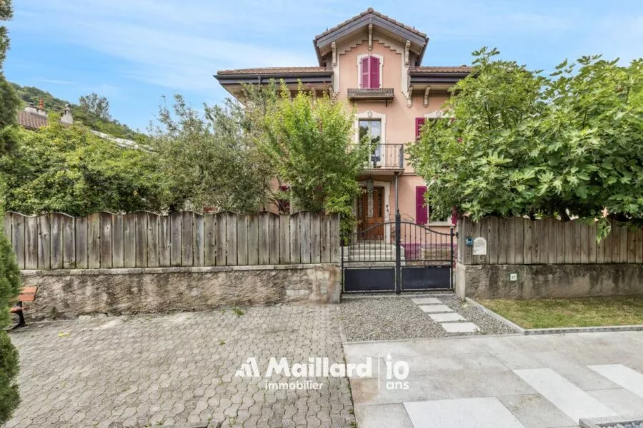 Collombey-Muraz – Maison ancienne entièrement rénovée
