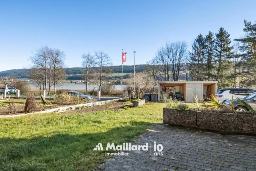 Sentier – Appartement 2.5 pièces avec terrasse à deux pas du lac
