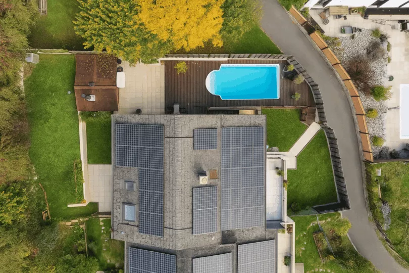Orbe – Maison mitoyenne de 5.5 pièces avec piscine