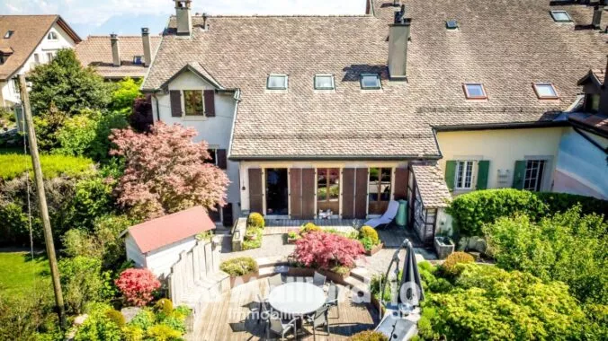 Splendide appartement de 4.5 pièces avec terrasse et jardin privatif