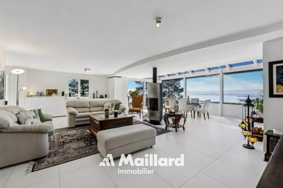 Maison avec magnifique vue à Grandvaux