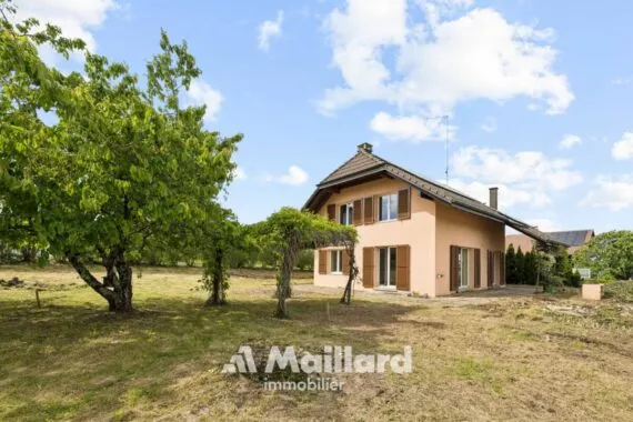 Belle villa individuelle à Carrouge VD