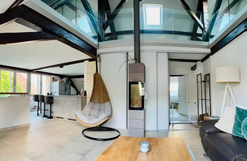 Tuileries – Duplex rénové avec jardin et places de parc