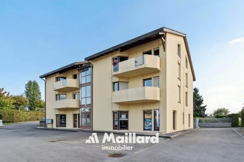 Espace professionnel d’exception avec vaste terrasse privative à Bogis-Bossey