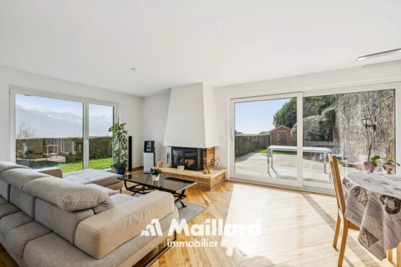 Magnifique appartement de 6.5 pièces avec vue panoramique sur les Alpes