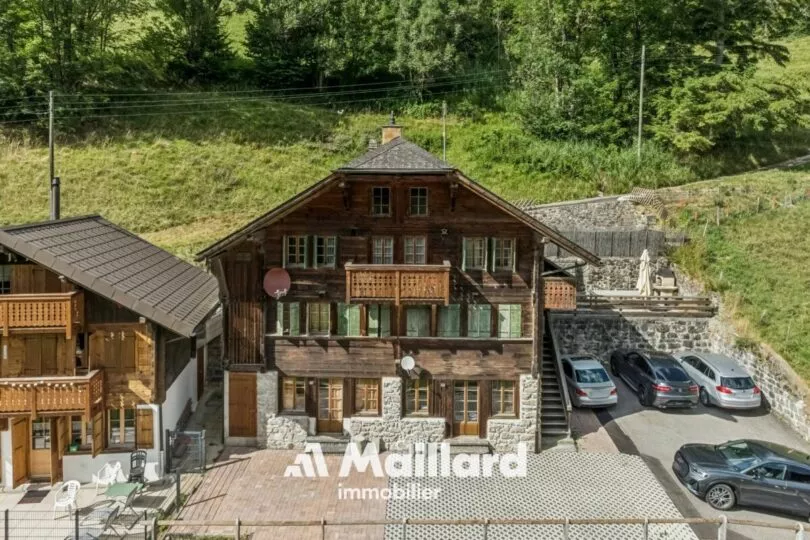 Immeuble de 4 logements proche des Diablerets