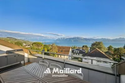 Superbe appartement de 4.5 pièces en attique face au lac Léman