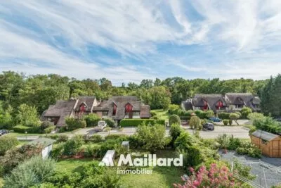 Charmant appartement lumineux de 3.5 pièces situé dans un environnement paisible