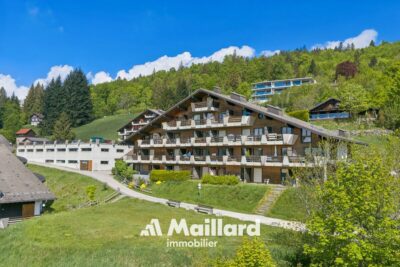 Photo 1 de l'annonce 1813363 - beau 3.5 pièces aux rasses avec terrasse et vue époustouflante